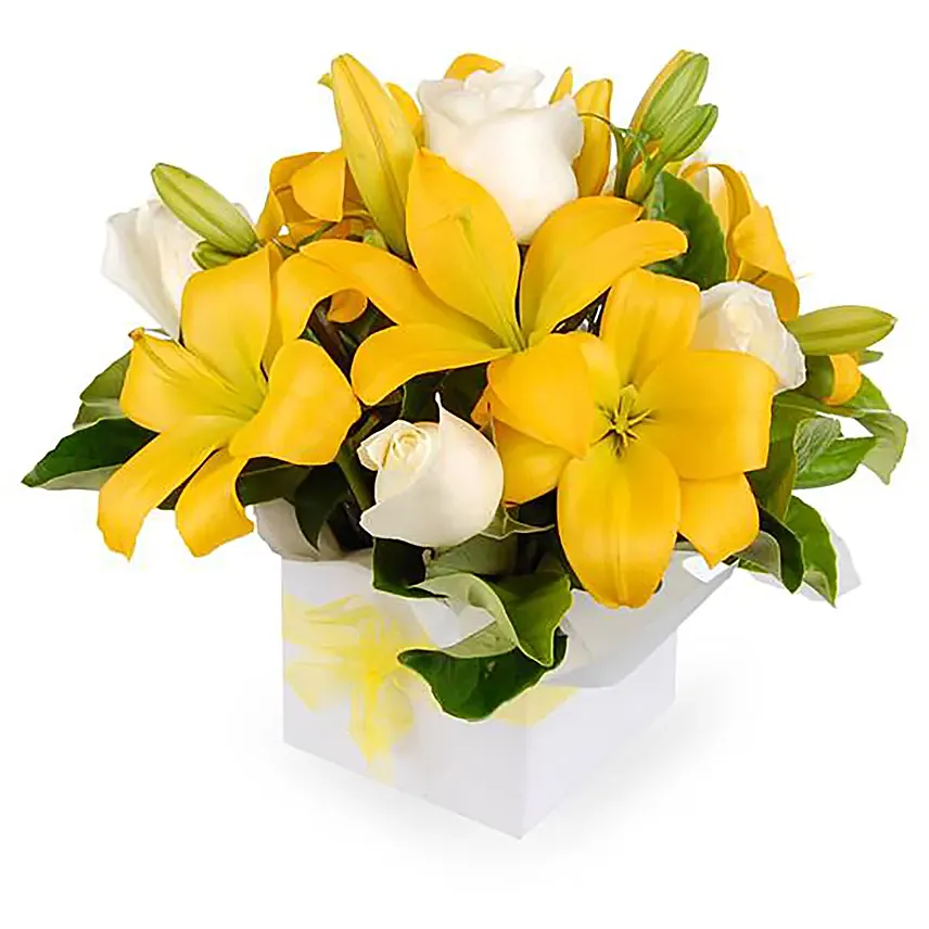 Bright Neutral Coloured Flower Box: Send Flowers to Australia
