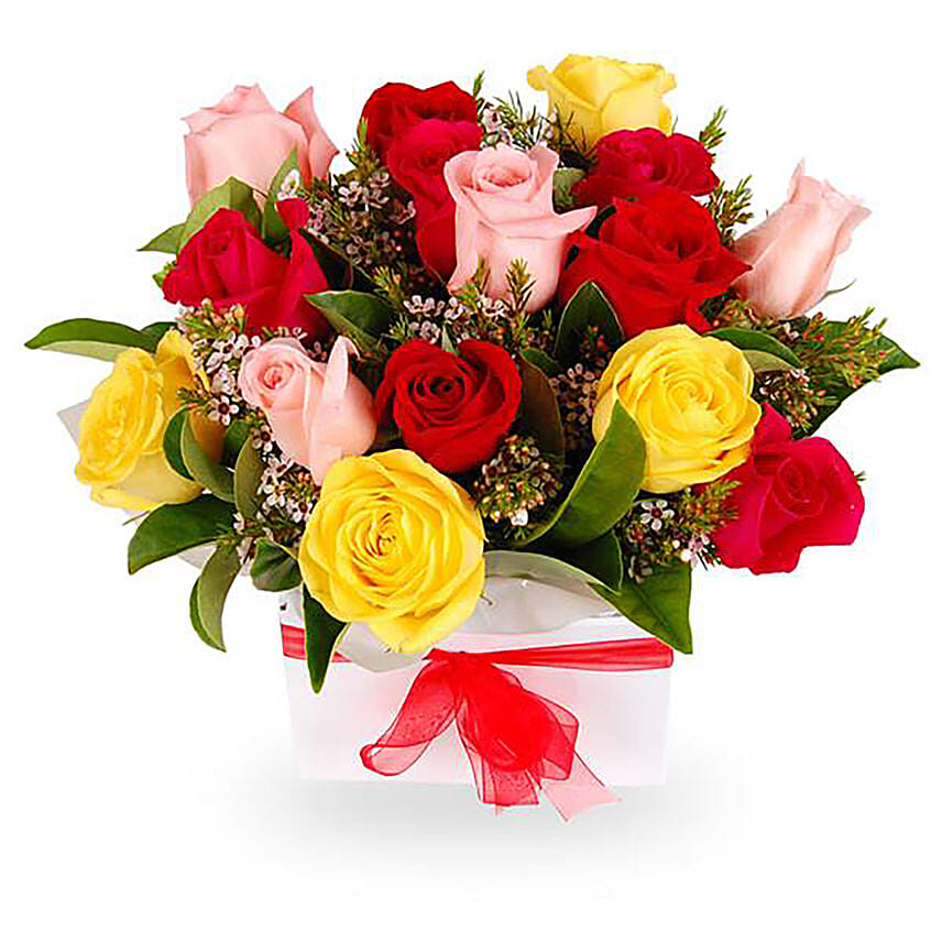 Bunch of Roses & Viburnum: Send Gifts to Australia