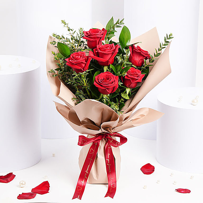 Love Expression Valentine 6 Roses: Flower Delivery Bahrain
