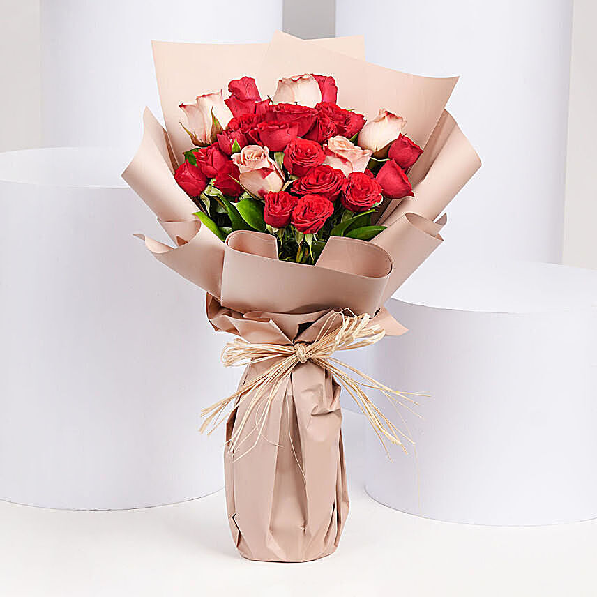 8 Cappaccino and Red Roses Bouquet: 