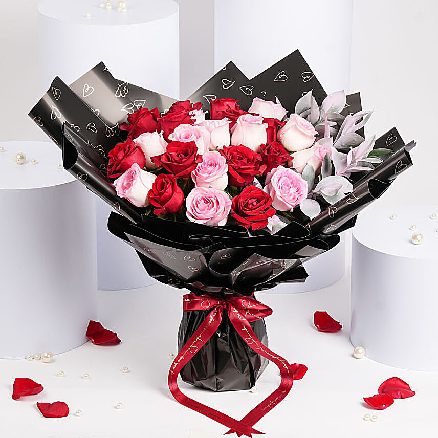 Valentine 12 Pink 12 Red Roses Bouquet: Valentines Gifts Delivery in Bahrain