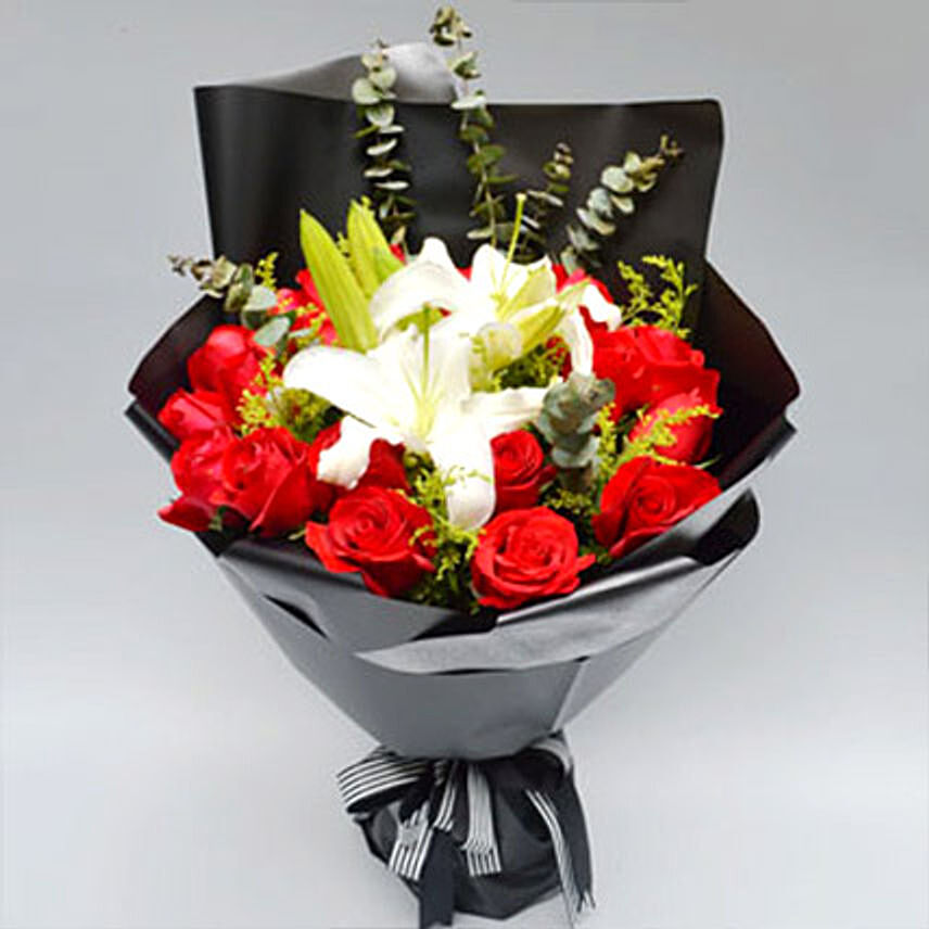 Red Rose and Lily Love: Flower Delivery China