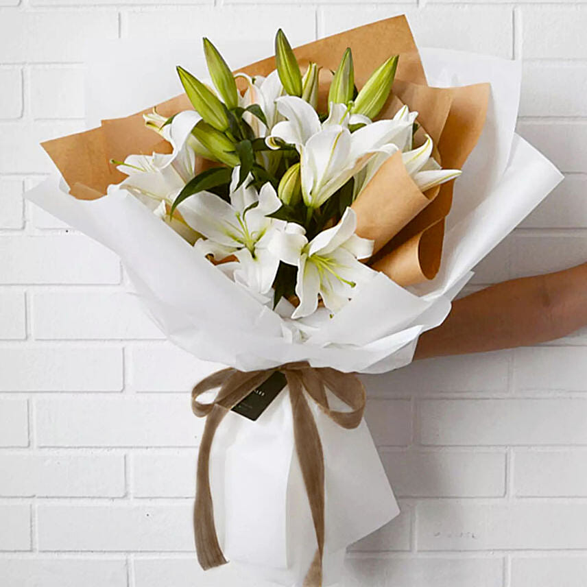 Beautiful Lilies Bouquet: Send Gifts to Egypt