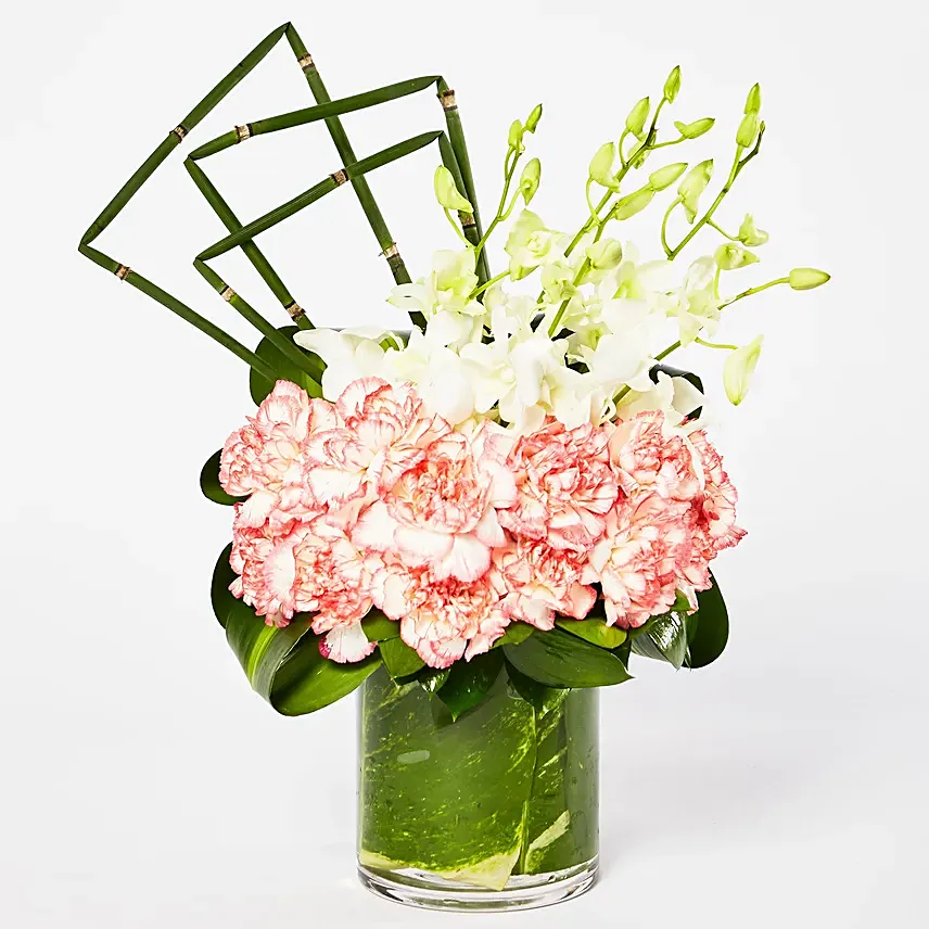 Exquisite Mixed Flowers Vase Arrangement: 
