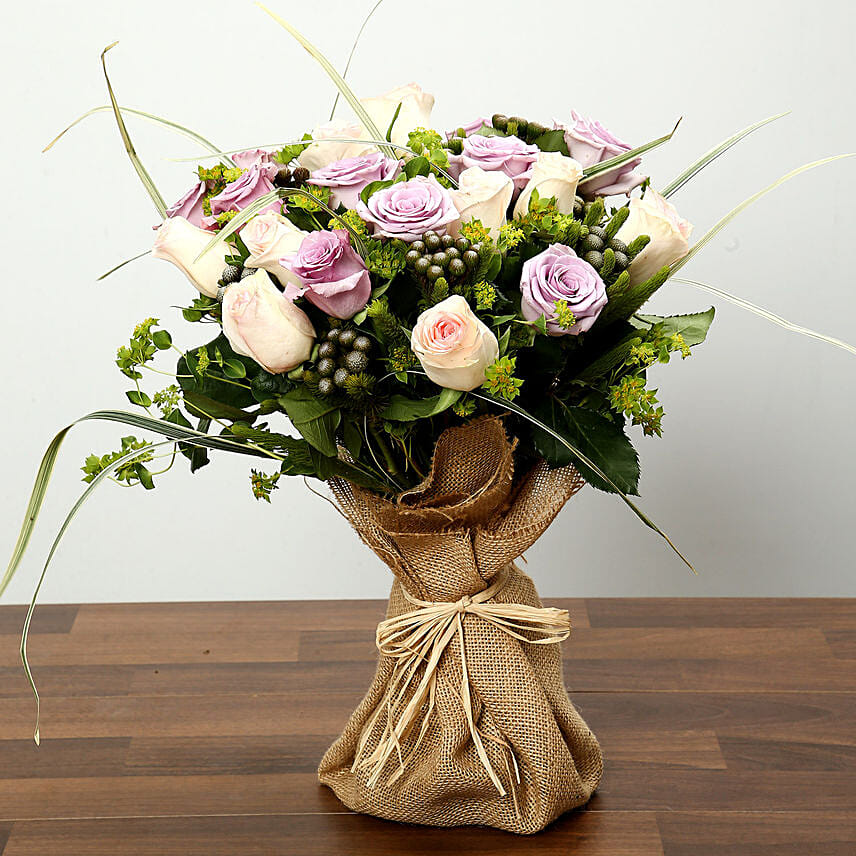 Purple And Peach Rose Bouquet: Flower Delivery Egypt