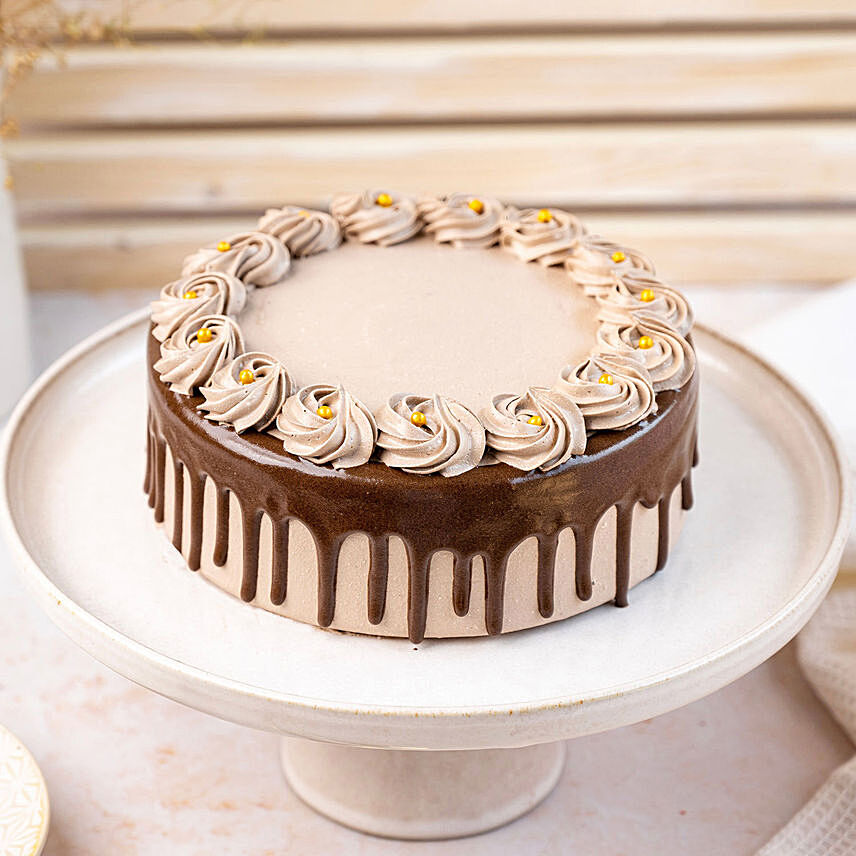 Chocolate Fudge Cake 1 Kg: Gift Delivery to India