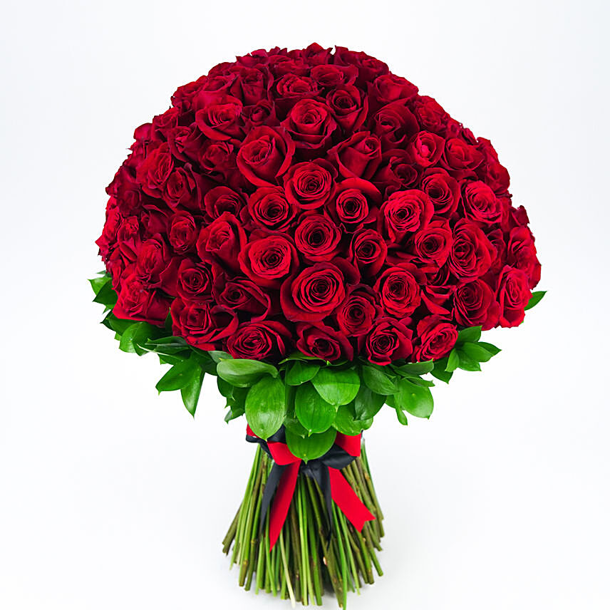 باقة 150 وردة مربوطة يدويًا: هدايا عيد الحب الأردن