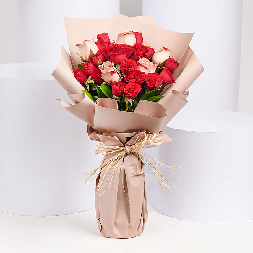 8 Cappaccino and Red Roses Bouquet: Flower Delivery Jordan
