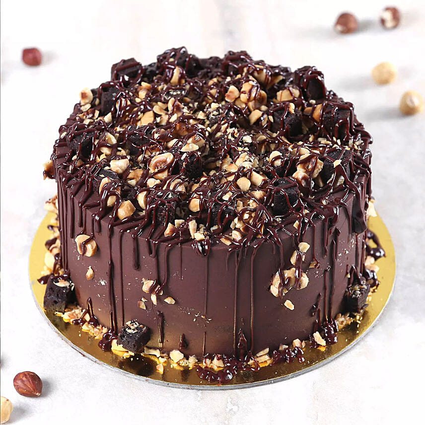 Crunchy Chocolate Hazelnut Cake Half Kg: Gifts in Kuwait