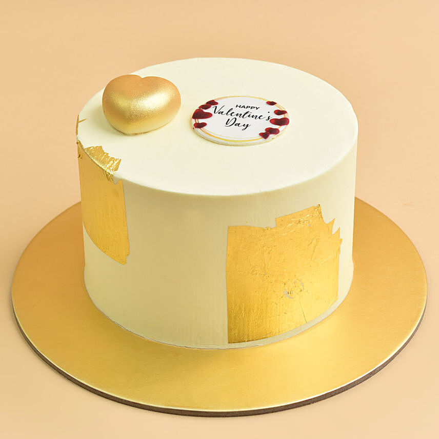 Valentine Day Special Chocolate Dream Cake: 