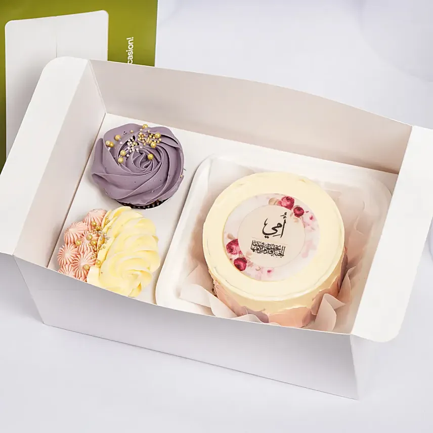 Cake And Cupcakes Box For Ummi: هدايا عيد الأم في الكويت