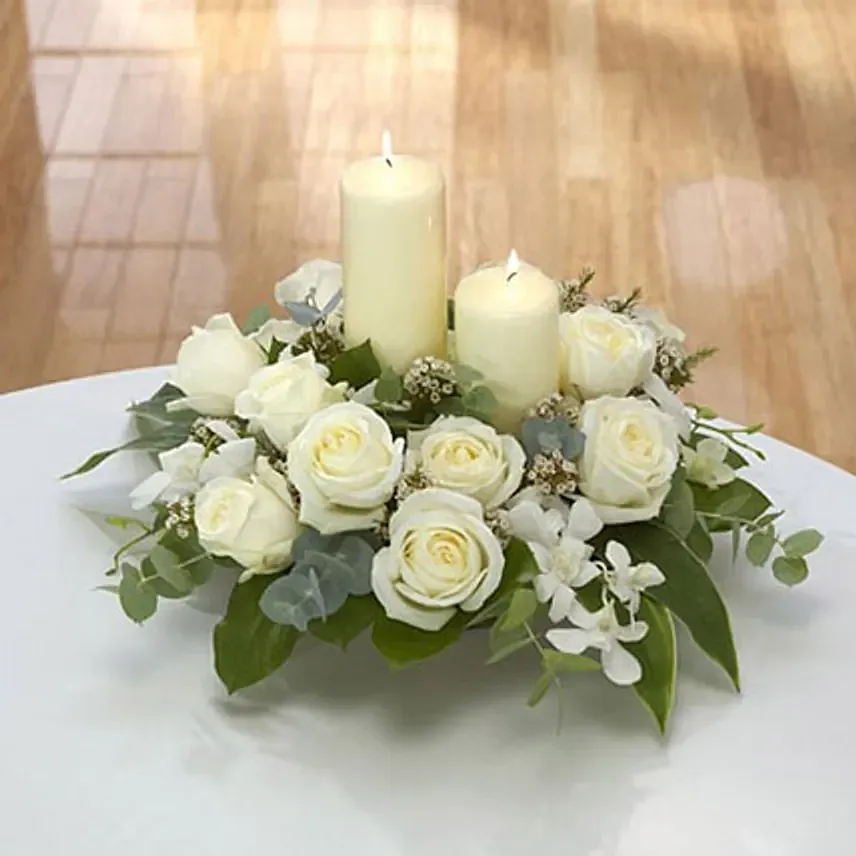 Center Table Arrangement: Thanksgiving Day Flowers 