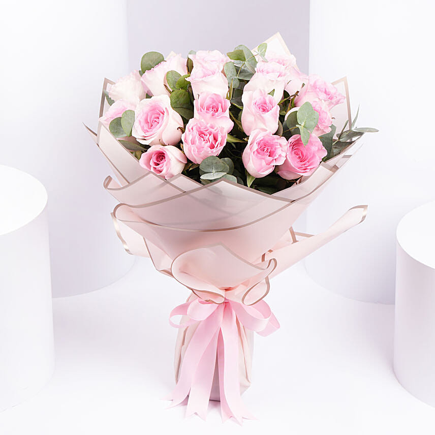 Passionate 20 Pink Roses Bouquet: Birthday Flowers to Sharjah