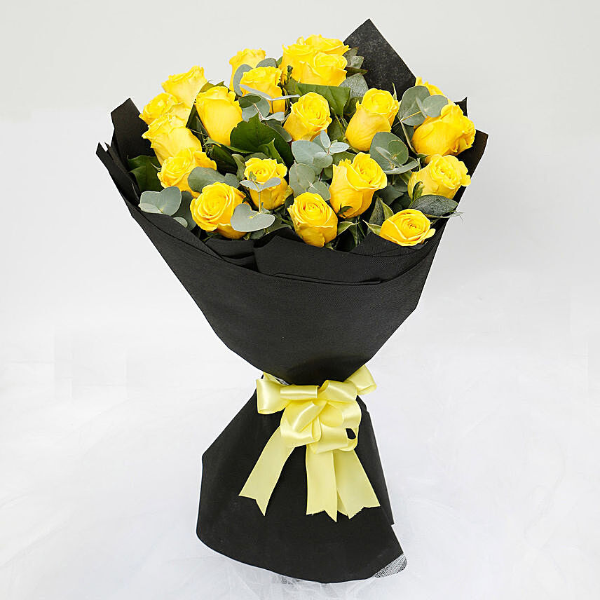 Sunshine 20 Yellow Roses Bouquet: Gifts for Geminians