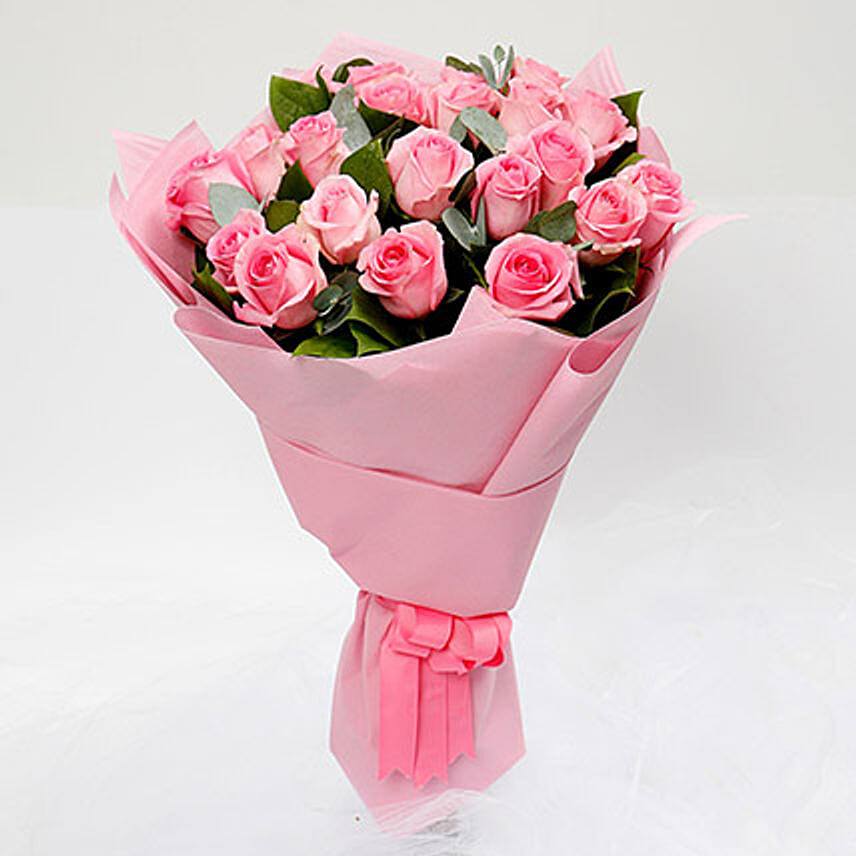 Passionate 20 Pink Roses Bouquet: Gifts for Wife