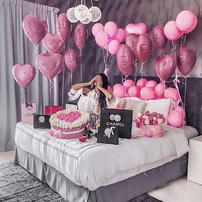 Opulent Surprise: Anniversary Party Supplies