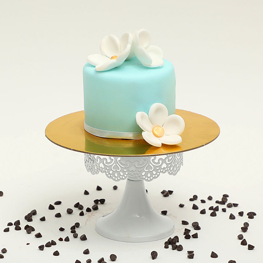 Fondant Icing Chocolate Mono Cake: Cakes for New Born