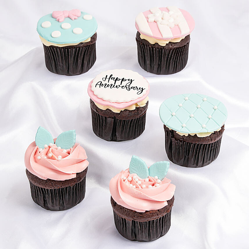 Anniversary Decorated Cupcakes: 1st Anniversary Gifts