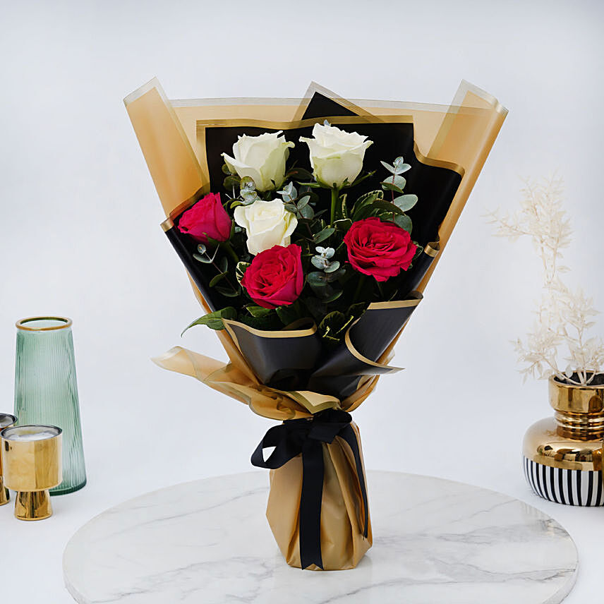 Pink and White Roses Bouquet: Mothers Day Flowers to Sharjah