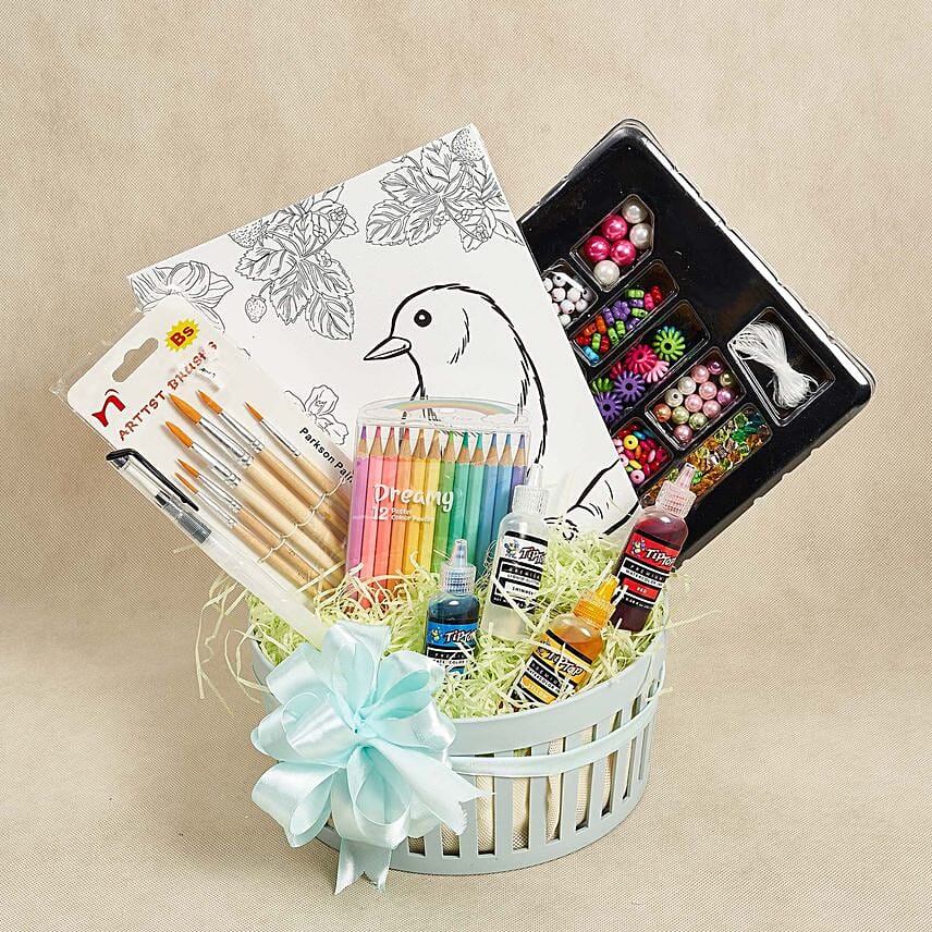 Gift Hamper For Lil Painter: 