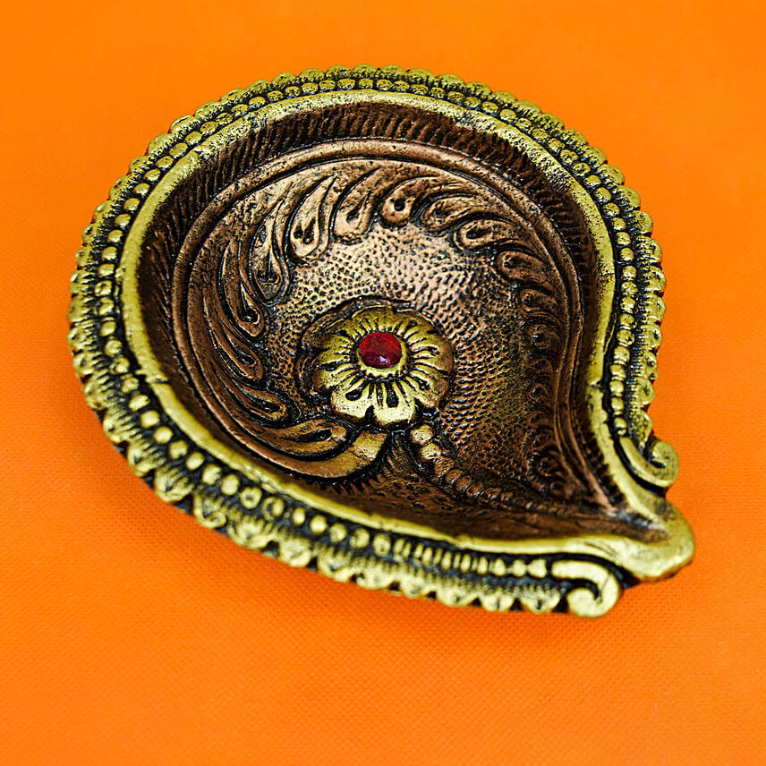 Premium Designer Diya 7 inches: Diyas 