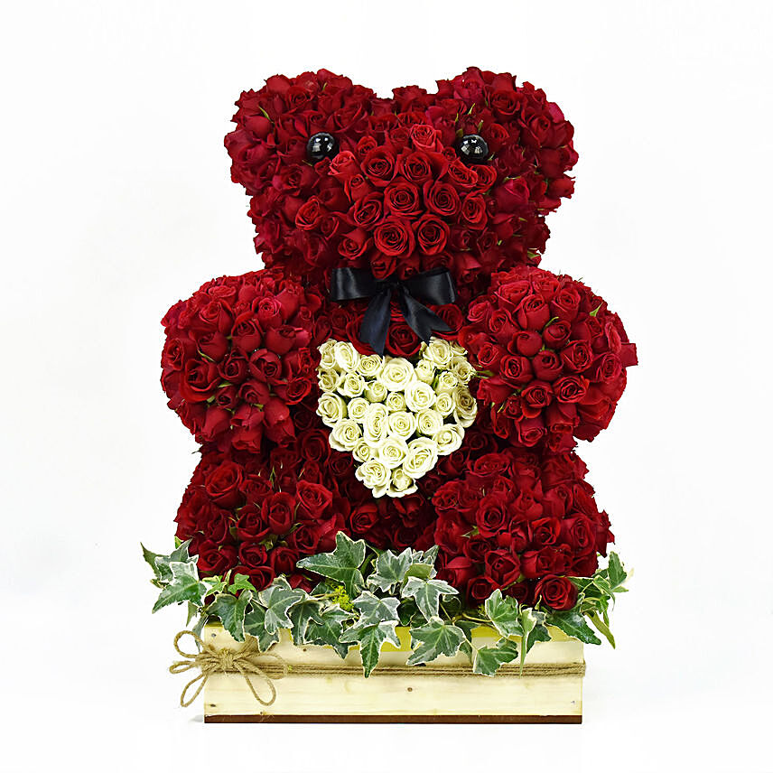 Fresh Rose Teddy with Heart: Teddy Day Flowers 
