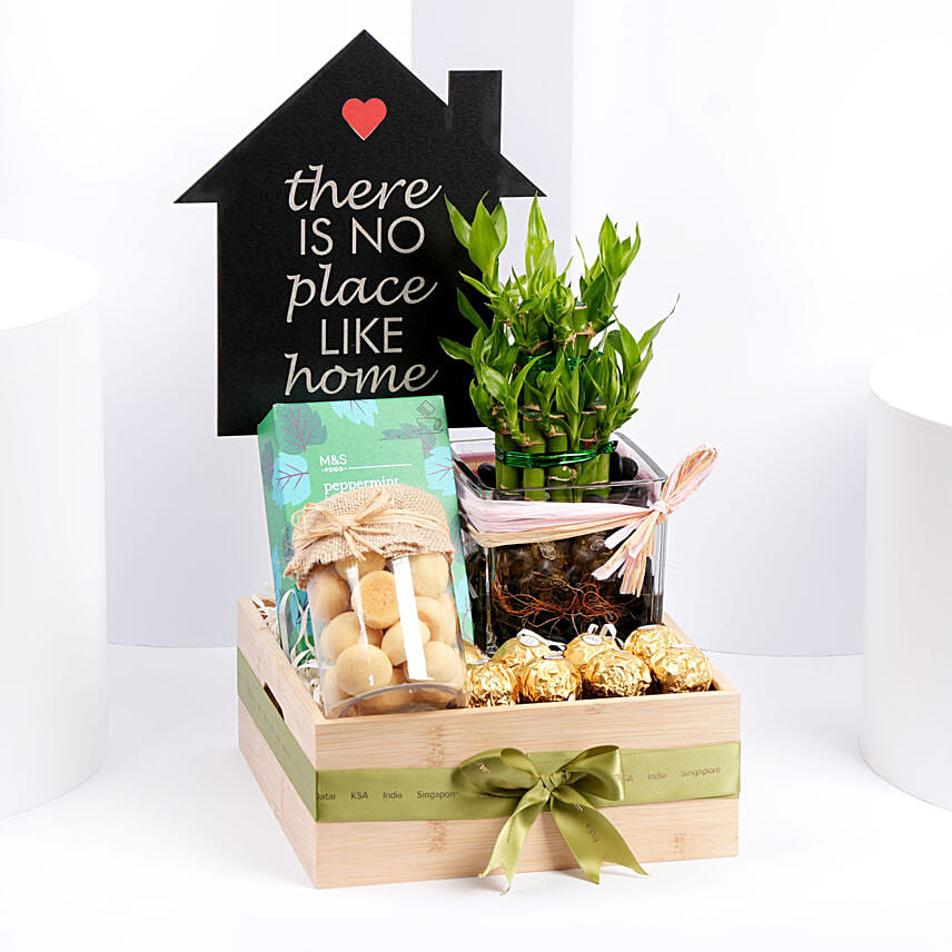 Home is The Place To Be Hamper: Chocolate Gift Hampers