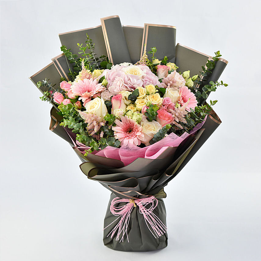 Charming Flowers Grand Bouquet: Gifts For Her