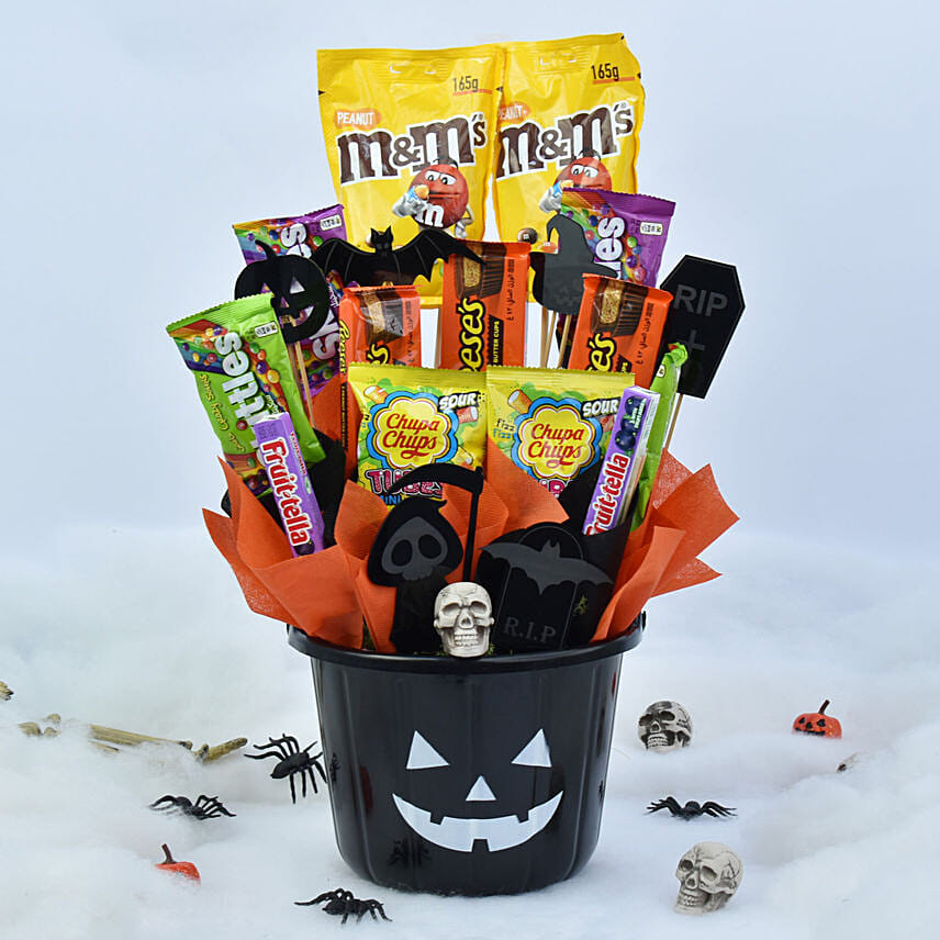 Halloween Treats Hamper: Halloween Gifts