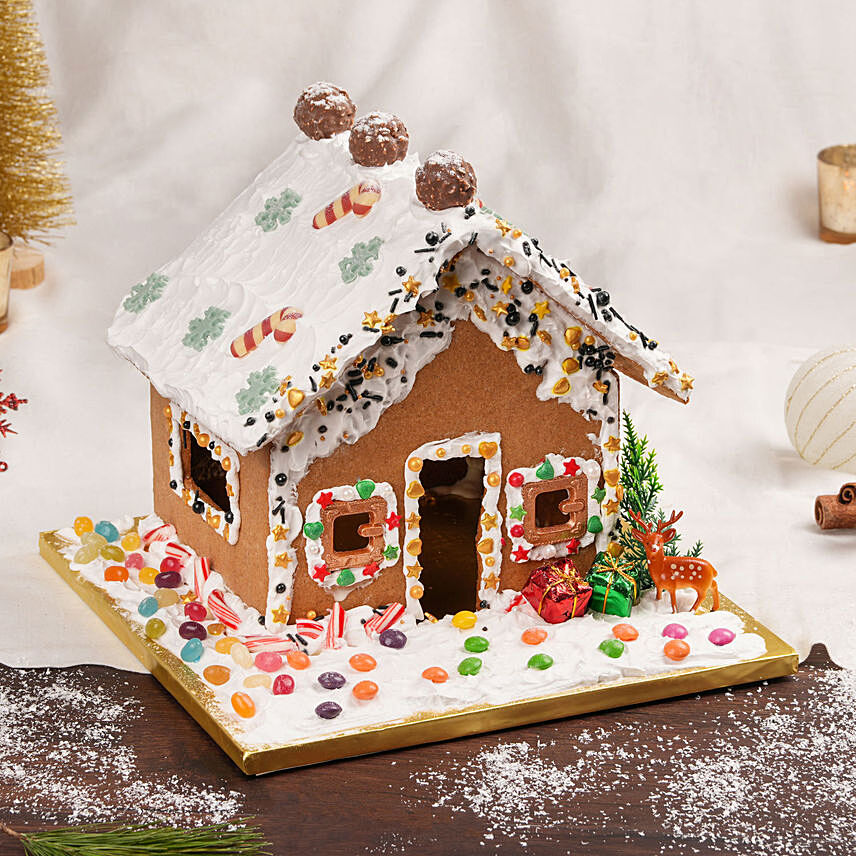 Decorated Ginger House: Christmas Gifts