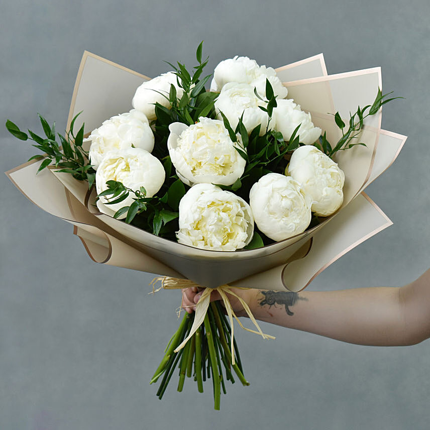 Elegant 10 White Peonies Bouquet: St. George Day Gifts 