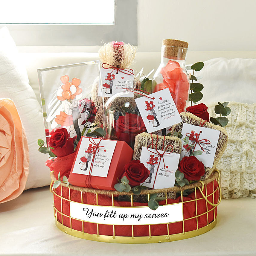 You Fill up My Senses: Valentine Day Gift Hampers for Husband