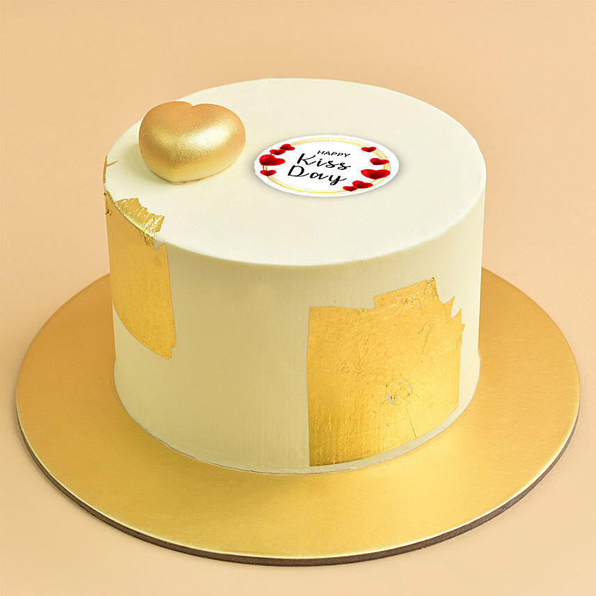 Kiss Day Golden Love Chocolate Cake: Cakes in Dubai