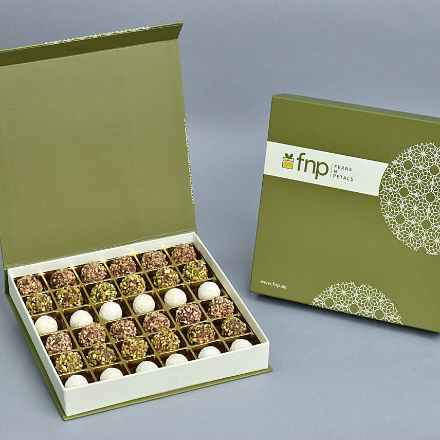 Premium Mixed Flavour Chocolate Truffles: 