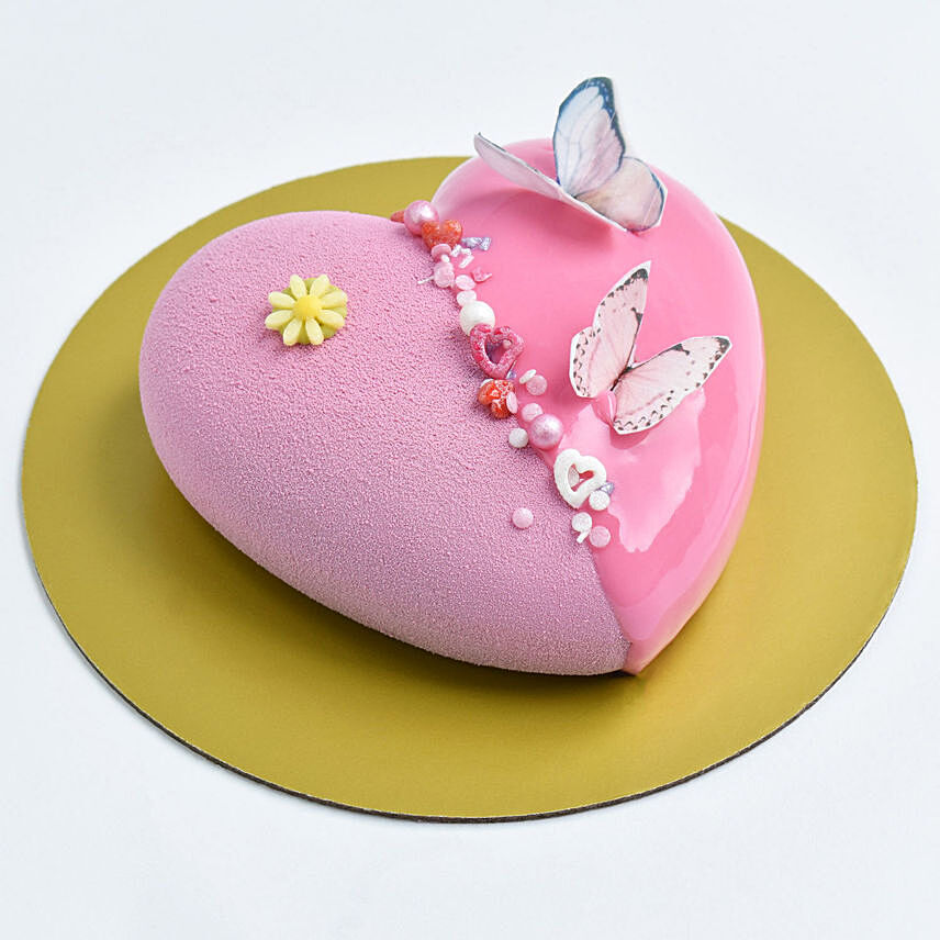 Premium Heart Shaped Chocolate Cake: Mothers Day Gifts to Fujairah