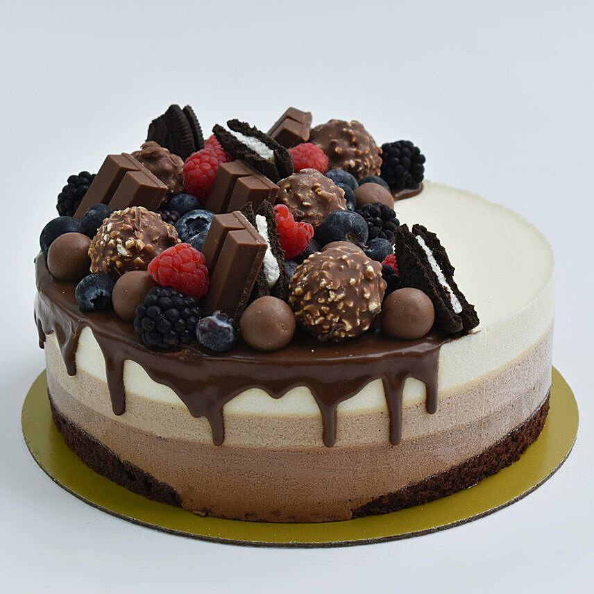 Chocolate Feast Cake: Gifts Delivery in UAE - 1 Hour & Same Day Delivery