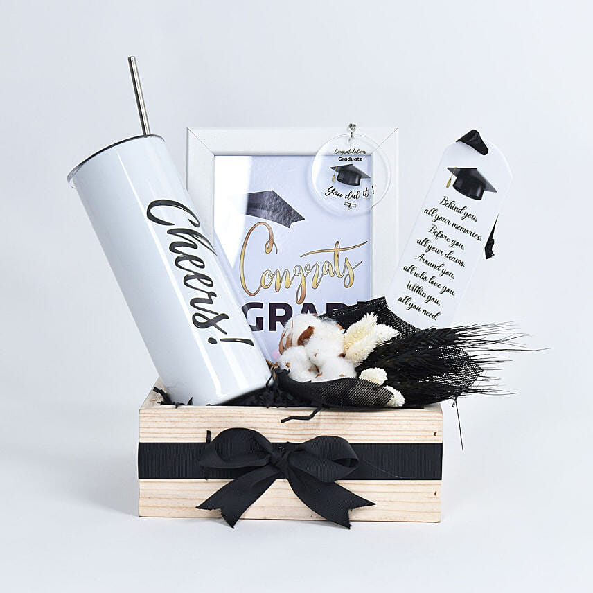 Cheers Graduate Hamper: Gift Hampers 