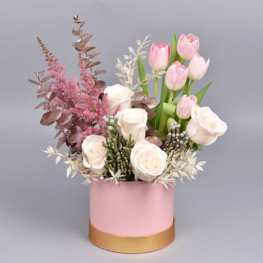 The Pink Flower Box: Flower Delivery Dubai