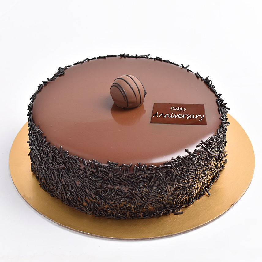 Delightful Anniversary Chocolate Fudge Cake: Anniversary Cakes for Husband
