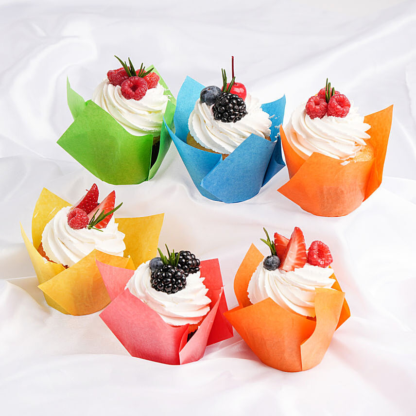 Heavenly Vanilla Delights: Cupcakes Dubai