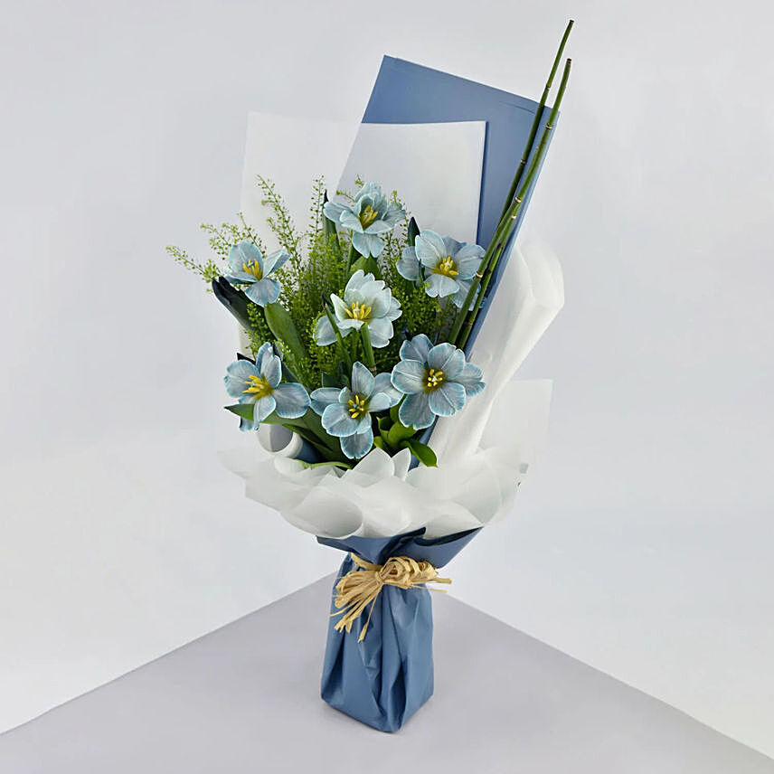 Majestic Blue Tulips Bouquet: 