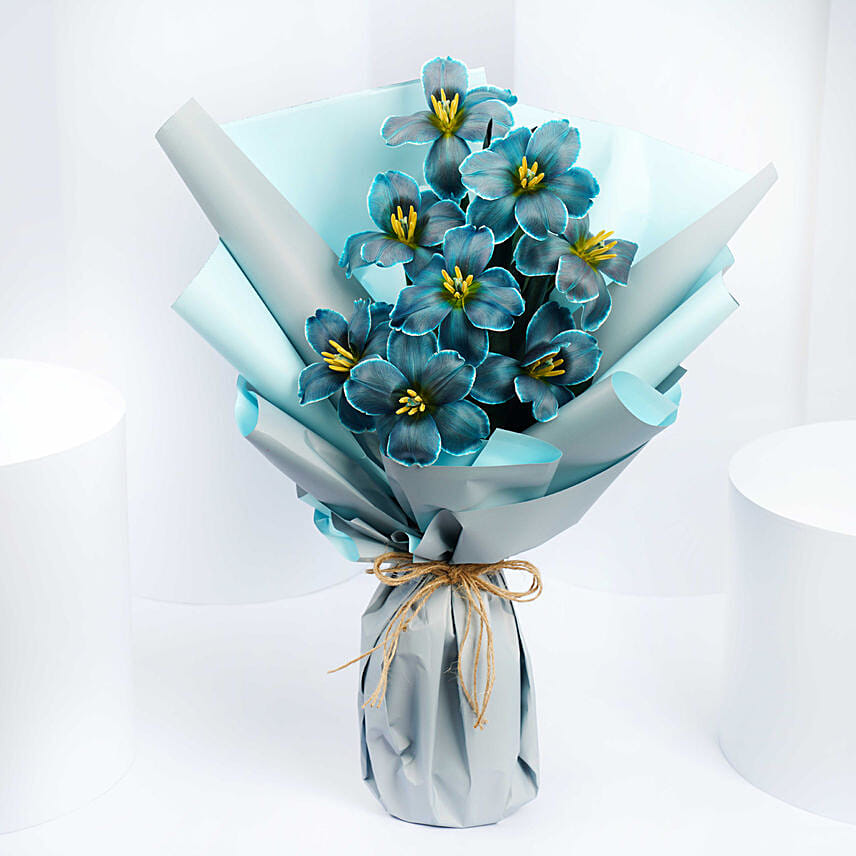 Majestic Blue Tulips Bouquet: 