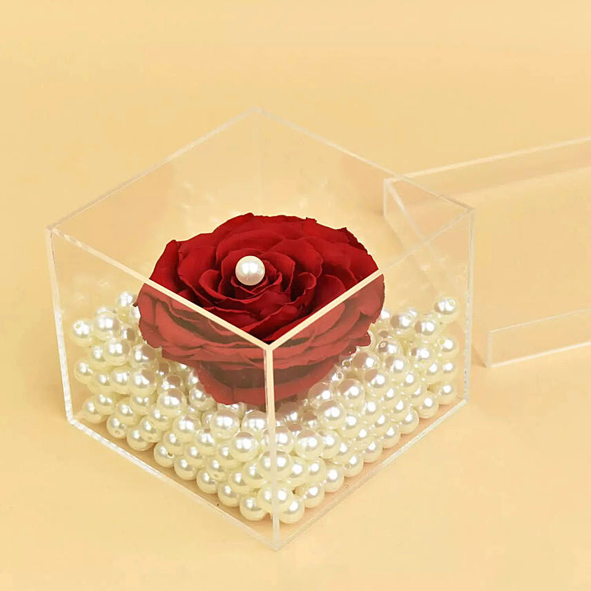Pearls and Forever Love: Send Valentines Day Flowers to Abu Dhabi