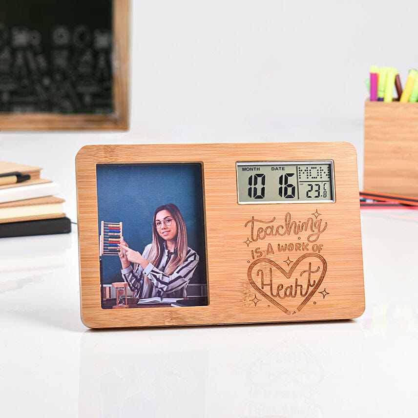 Personalised Digital Clock For Teacher: Teachers Day Gifts Ideas