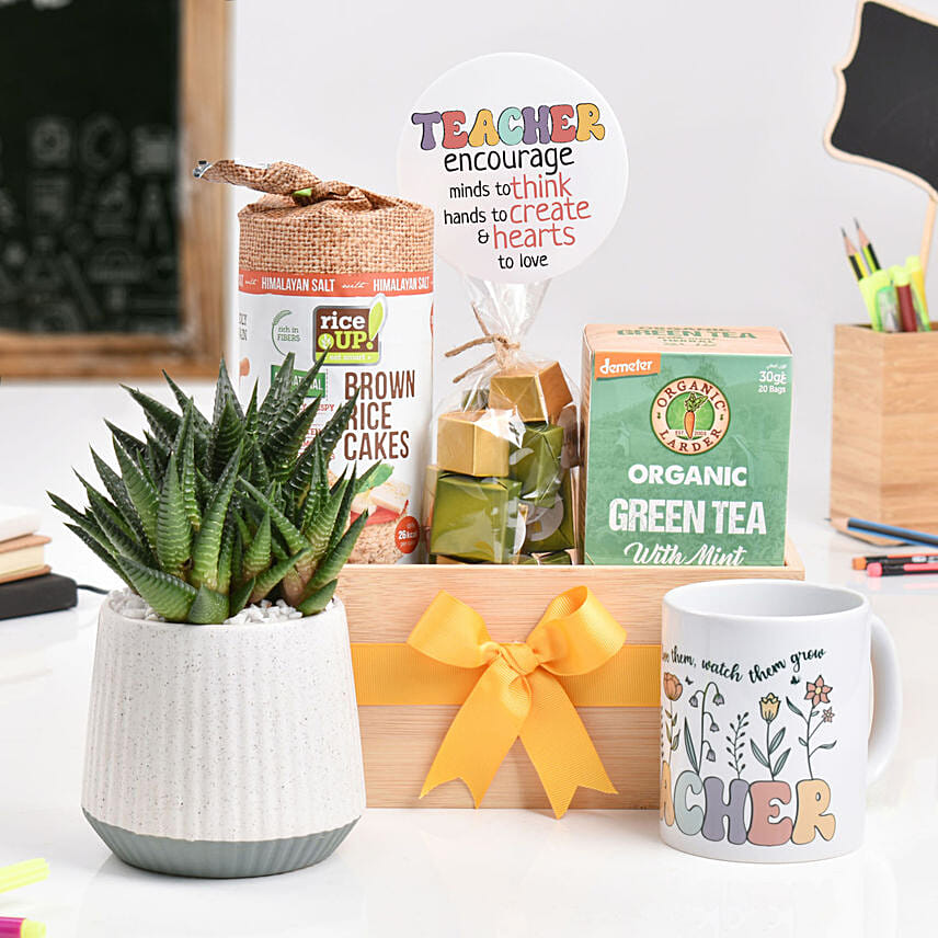 Hamper For Teacher: Gift Hampers
