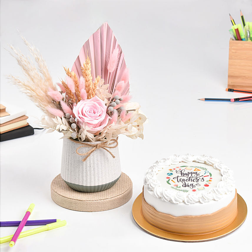 Preserved Flowers With Teachers Day Cake: Dried Flower Bouquet