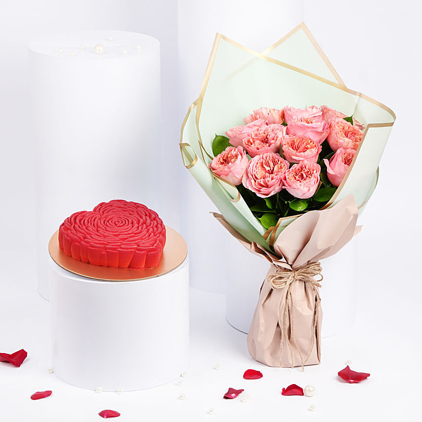 Heart Shape Cake with 12 Pink Garden Roses Bouquet: Valentine Day Gift Hampers to Ras Al Khaimah
