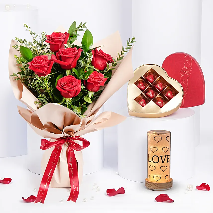 Love Expression Valentine 6 Roses With Chocolate And Lamp: Rose Bouquet