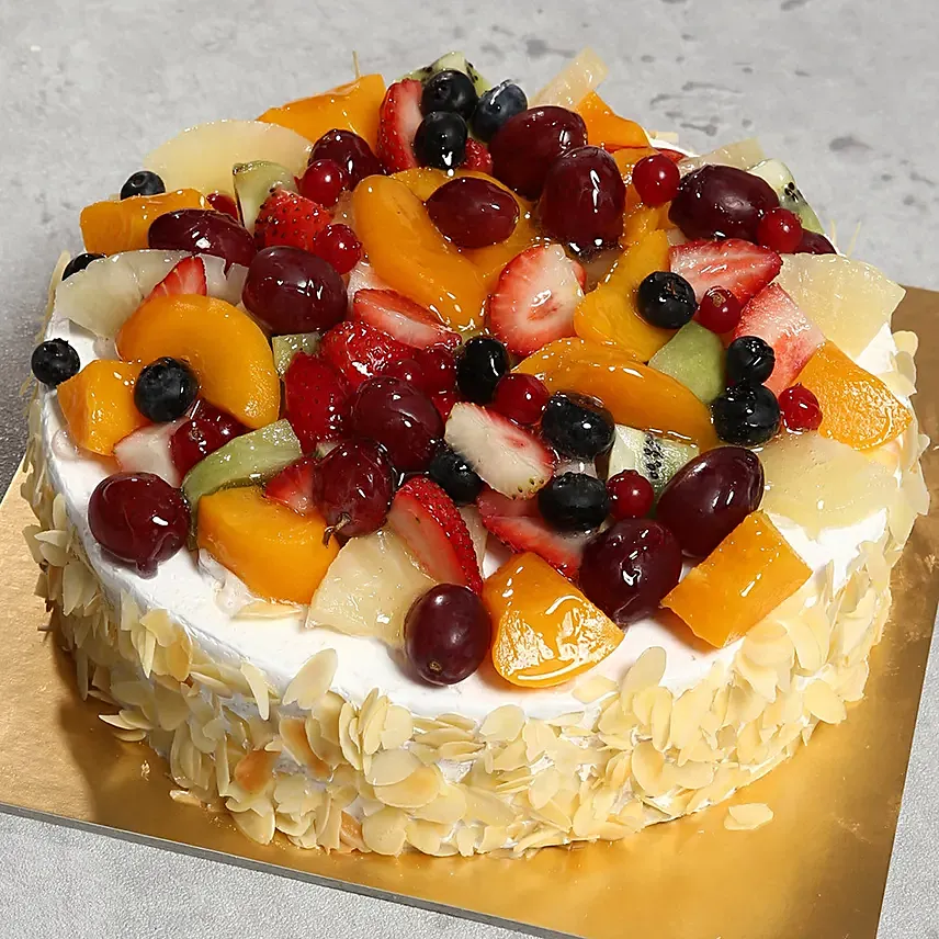 Fresh Fruit Fantasy:  Eggless Cake Delivery