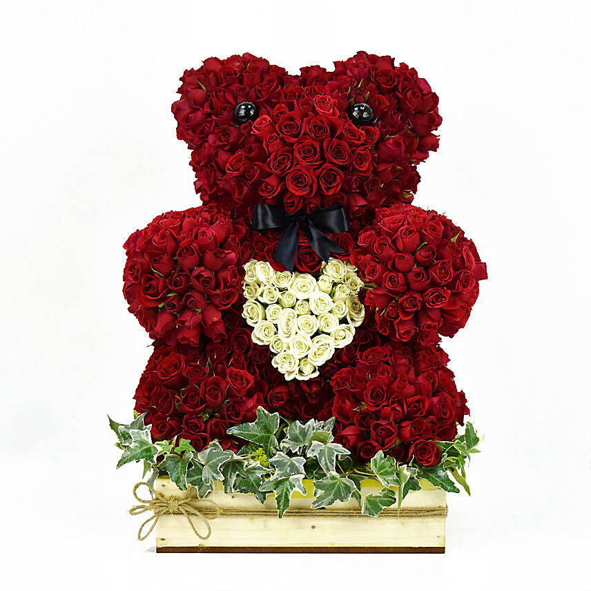 Fresh Rose Teddy with Heart: Christmas Gifts for Her